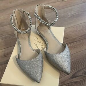 Cassidy pointed flat - Jewel Badgley Mischka in gold glitter